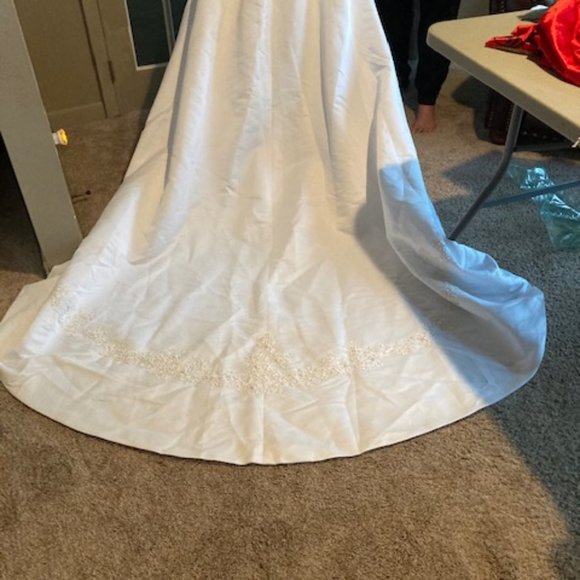 NWT Amazing Halter Wedding Gown Size 10 price $1,200 and got it for sale $638 - Picture 5 of 9